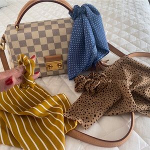 Altar’d State hair and/or purse accessories.